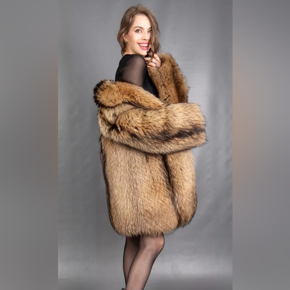Real Finn Raccoon Luxury Fur Coat Size M - Picture 4 of 17